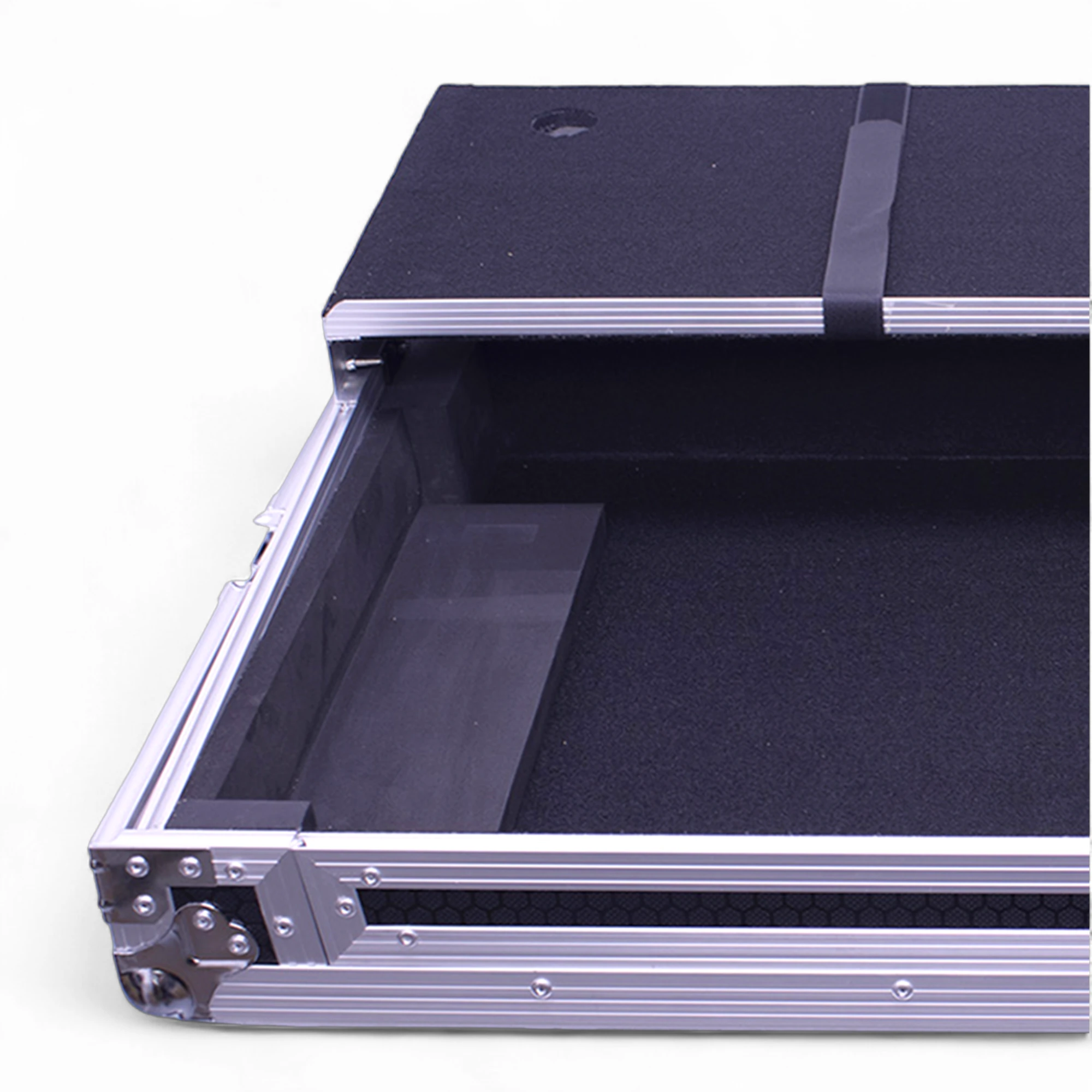 Protekt Plus case Low Profile with wheels for XDJ-RX3 NO shelf